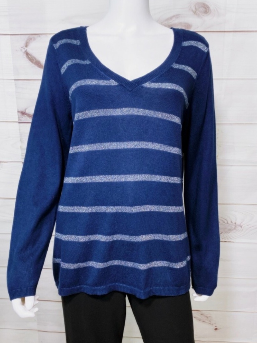 Tommy Hilfiger Womens V neck Sweater
